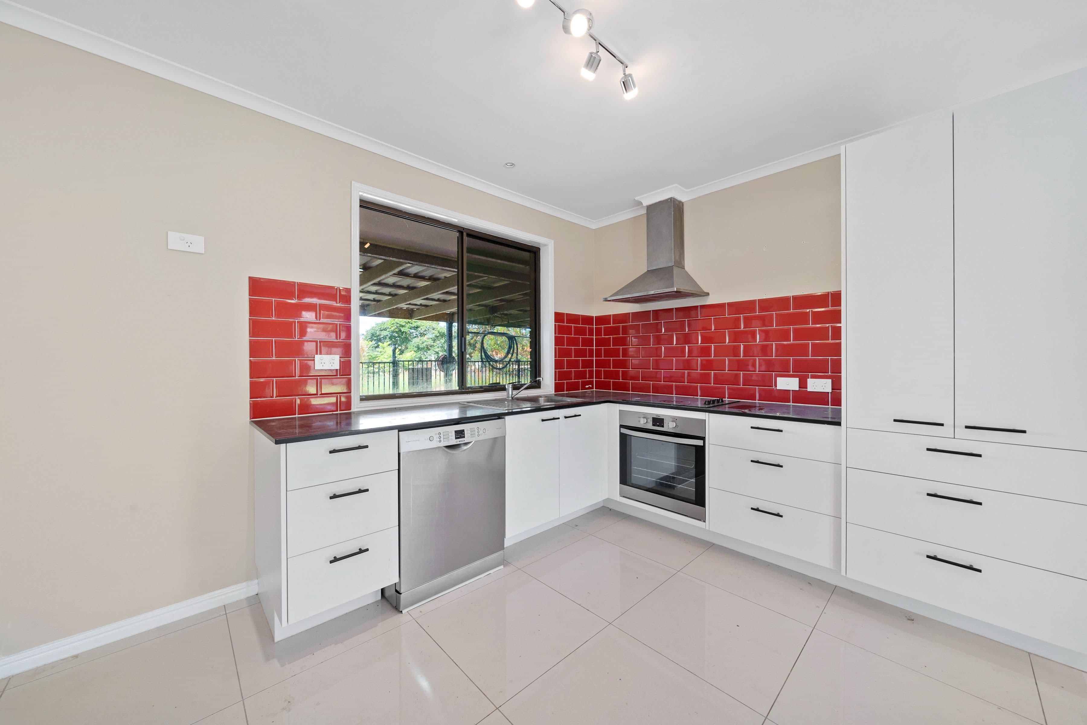 178 Mount Warren Boulevard, Mount Warren Park QLD 4207, Mount Warren Park - Thumbnail 6