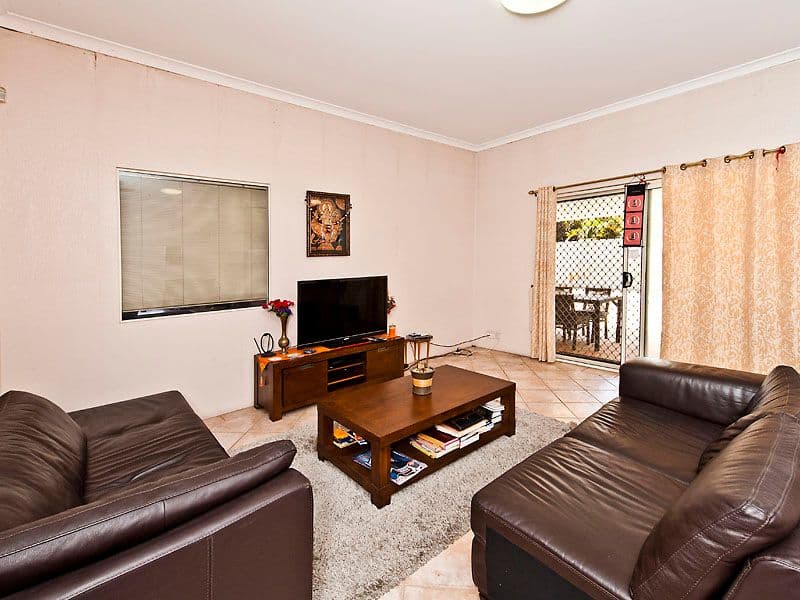 9 Rosewood Lane, THORNLIE WA 6108, Thornlie - Thumbnail 3