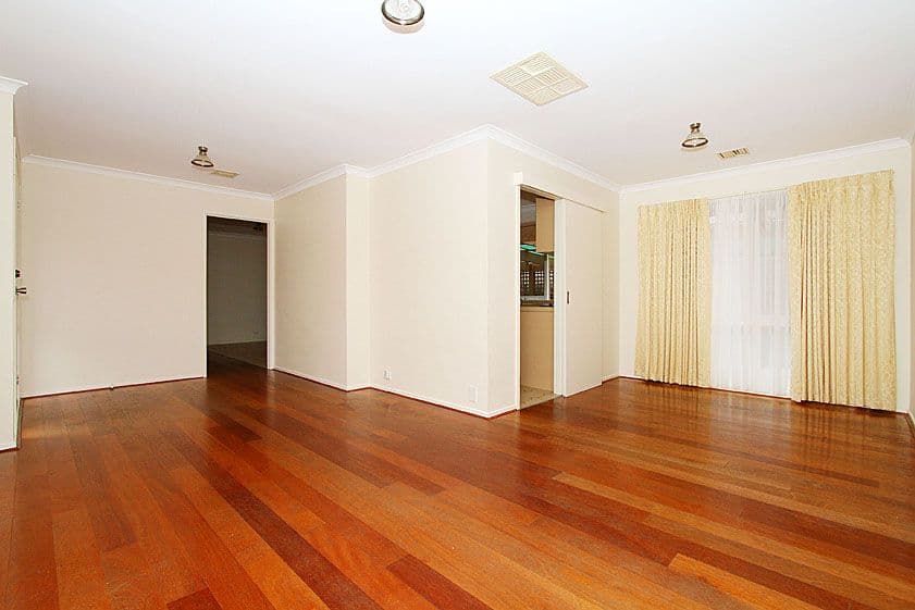 80 Centenary Drive, MILL PARK VIC 3082, Mill Park - Thumbnail 3