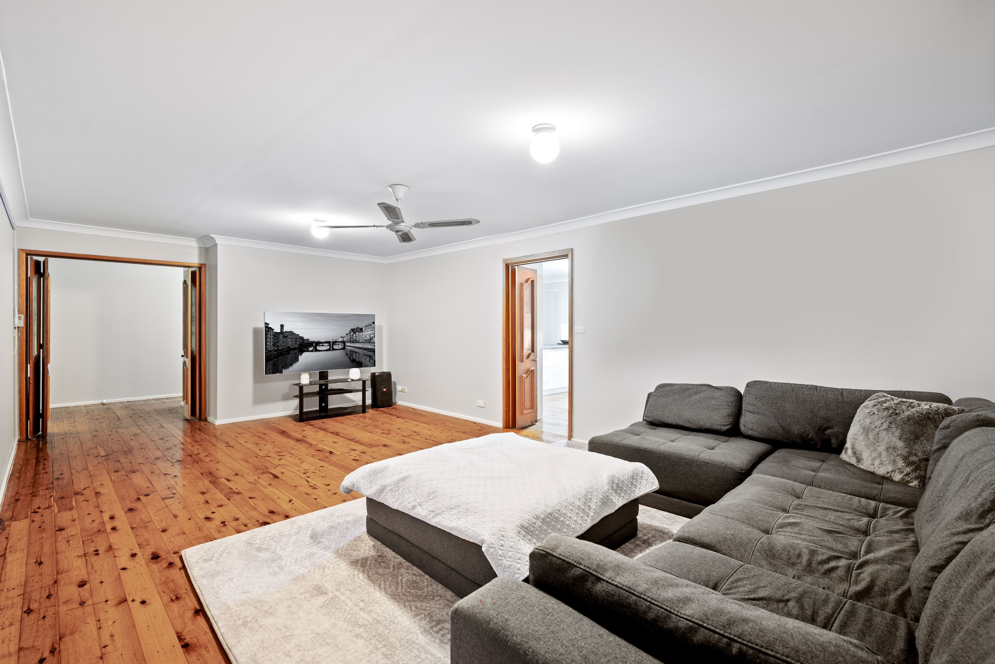 11 Braemar Avenue, St Andrews NSW 2566, St Andrews - Thumbnail 3