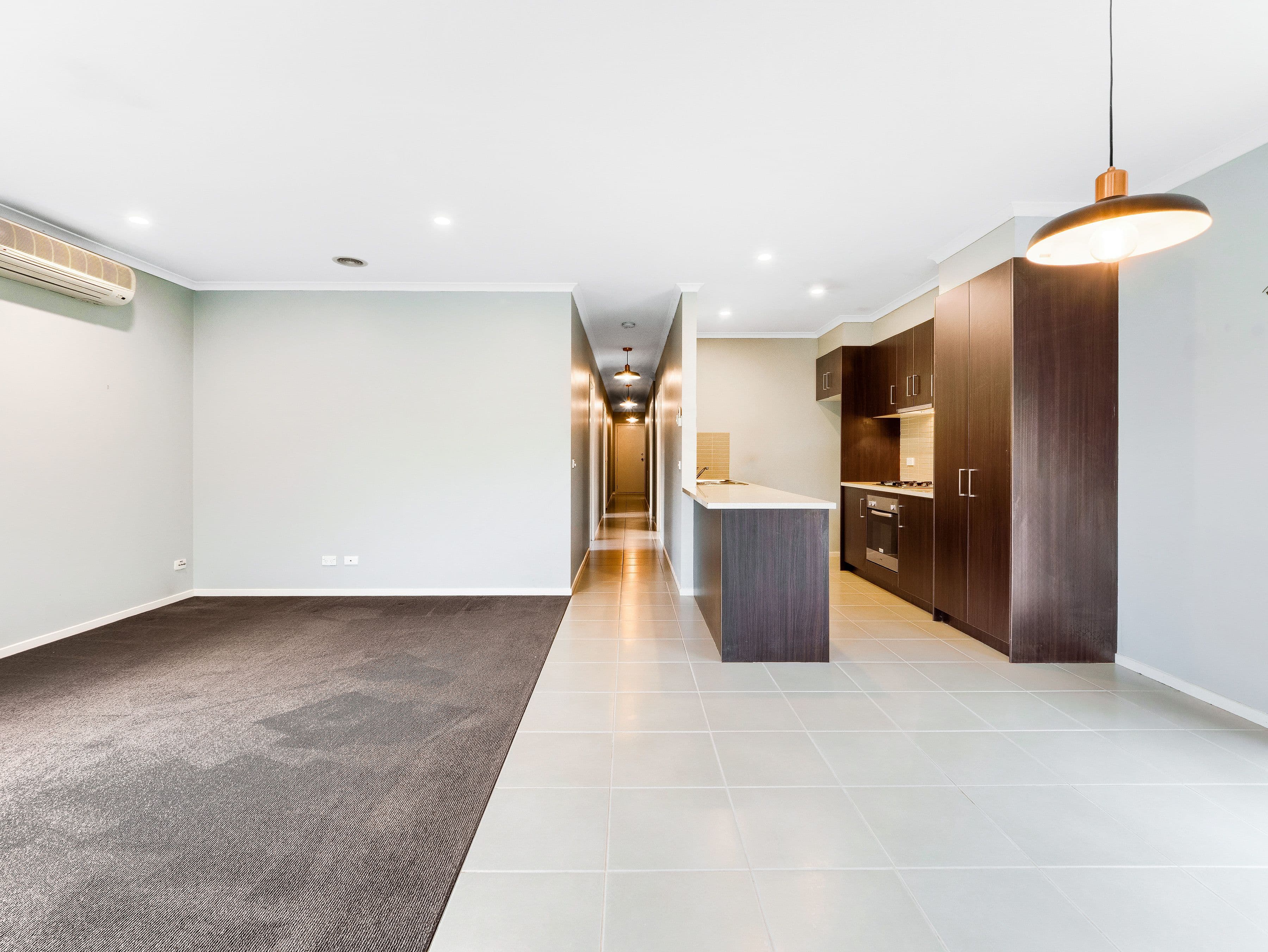 4 Cascade Way, Pakenham VIC 3810, Pakenham - Thumbnail 2