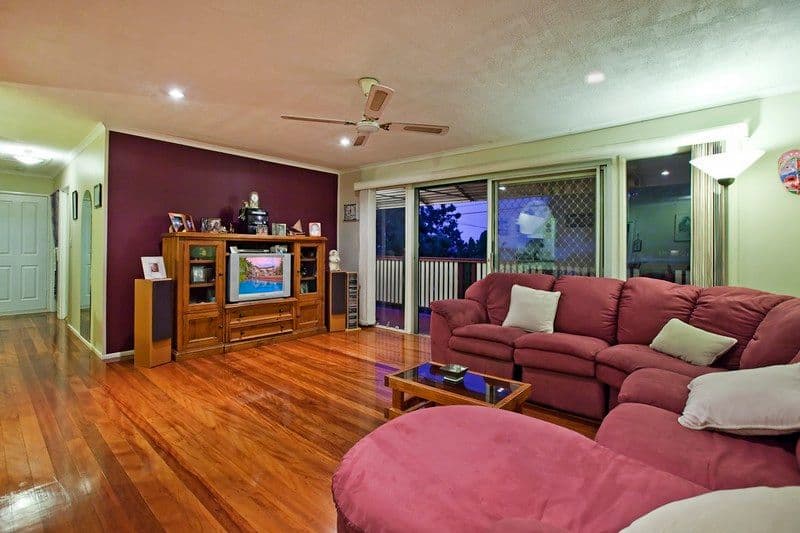 9 Torview Street, ROCHEDALE SOUTH QLD 4123, Rochedale South - Thumbnail 3