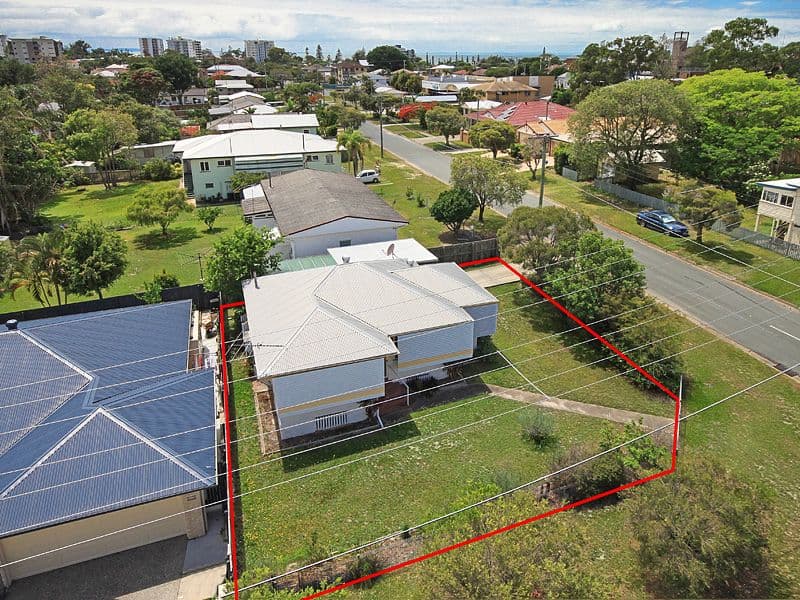 18 Plume Street, REDCLIFFE QLD 4020, Redcliffe - Image 1