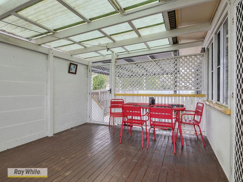 18 Plume Street, REDCLIFFE QLD 4020, Redcliffe - Thumbnail 3