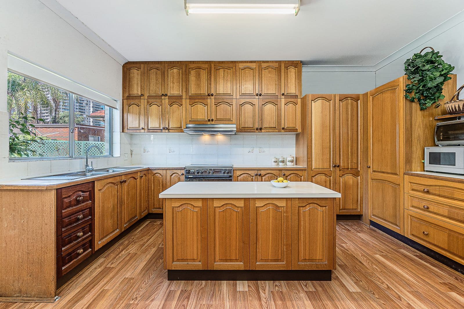 10 Banksia Court, GRACEMERE, Chatswood - Thumbnail 2