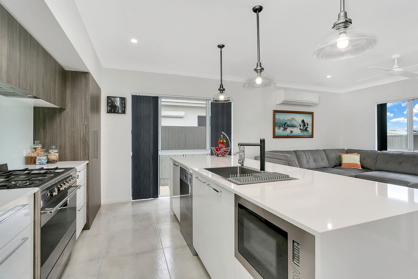 4 Coxswain Place, Trinity Beach QLD 4879, Trinity Beach - Image 1