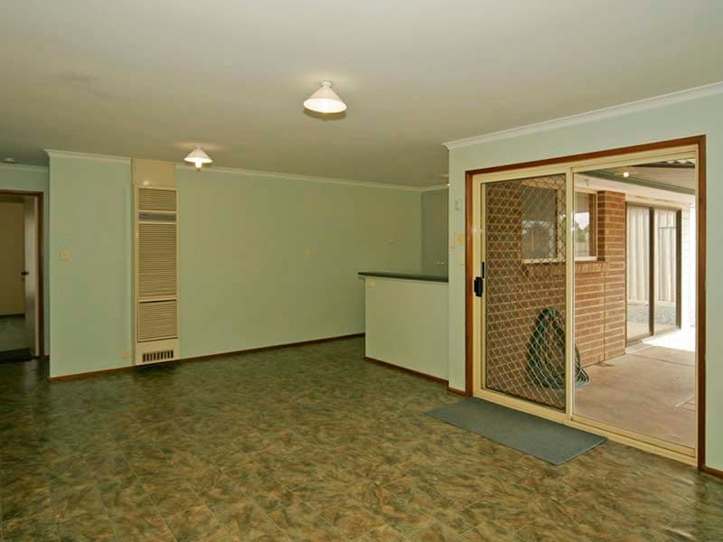 2  Martinique Drive, SEAFORD RISE SA 5169, Seaford Rise - Thumbnail 4