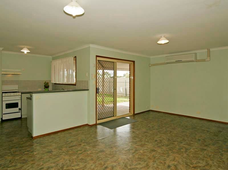 2  Martinique Drive, SEAFORD RISE SA 5169, Seaford Rise - Thumbnail 5