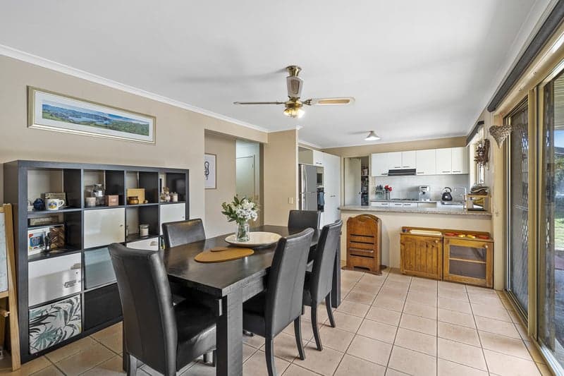 4 Cloverbrook Place, Bracken Ridge - Thumbnail 3