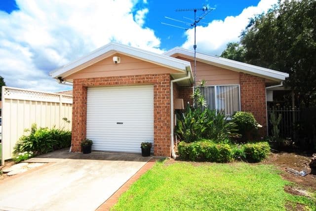 8 Vernon Close, Rosemeadow NSW 2560, Rosemeadow - Image 1