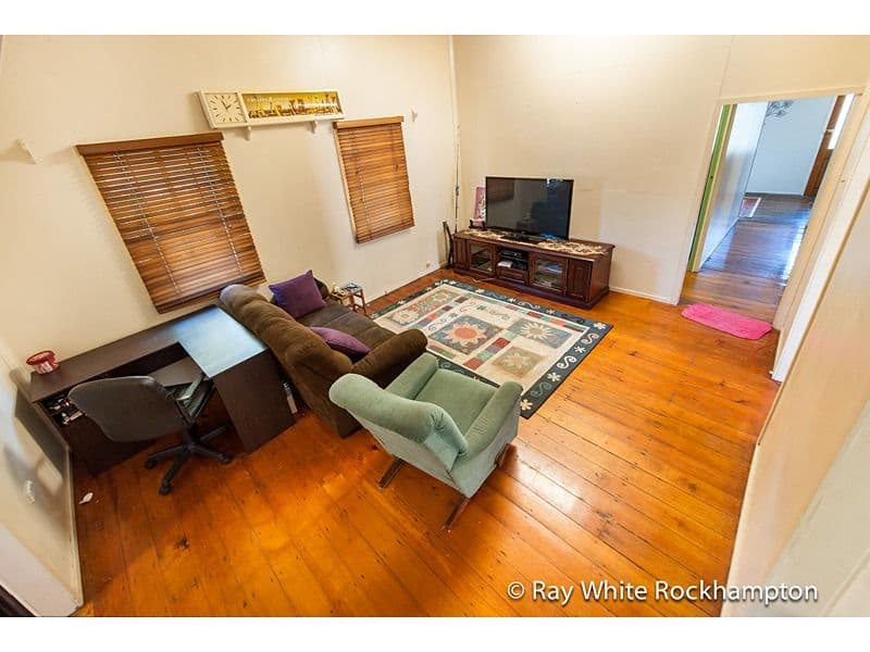 10 Canovan Street, BERSERKER QLD 4701, Berserker - Thumbnail 3