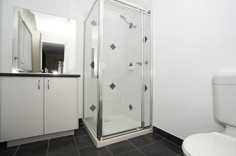 10 Yarra Gum Road, WYNDHAM VALE VIC 3024, Wyndham Vale - Thumbnail 4