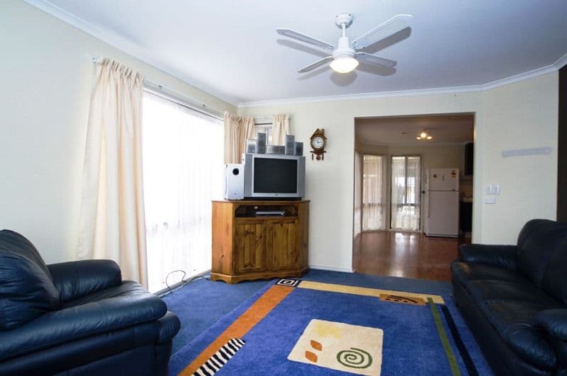 10 Yarra Gum Road, WYNDHAM VALE VIC 3024, Wyndham Vale - Thumbnail 6