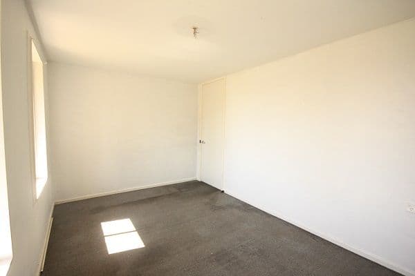2 Fonthill Place, Airds - Thumbnail 6