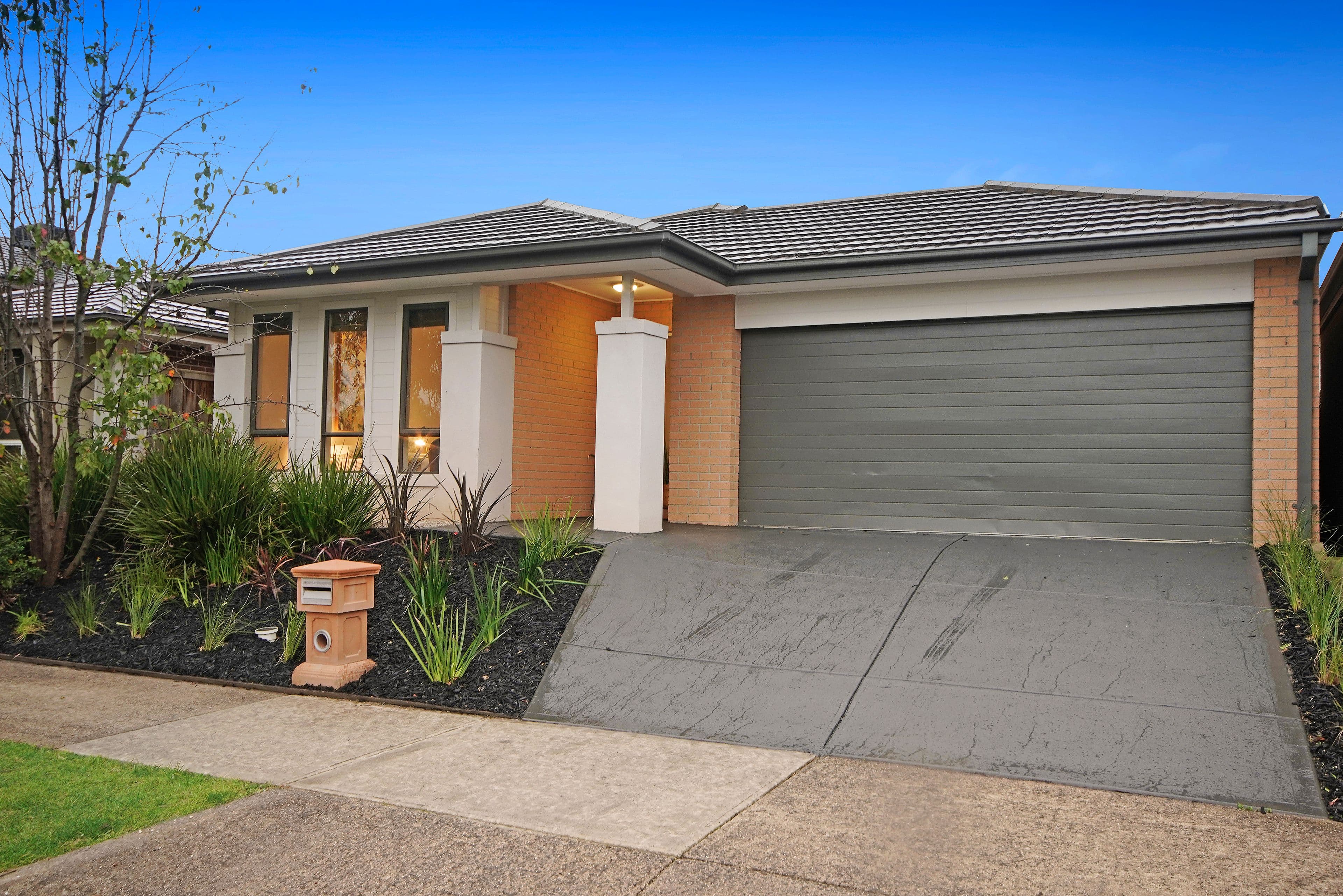 31 Montville Street, Doreen VIC 3754, Doreen - Thumbnail 2