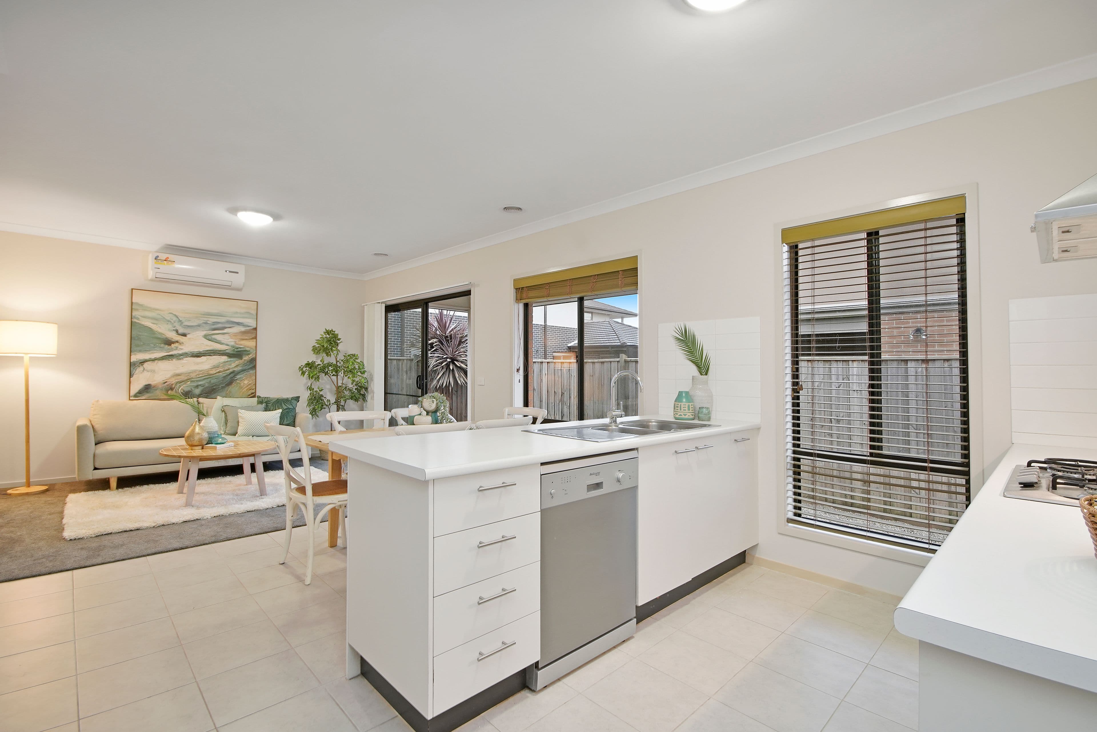 31 Montville Street, Doreen VIC 3754, Doreen - Thumbnail 4