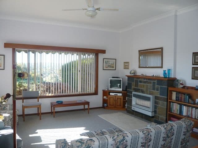 6 Michael Court, CLARE SA 5453, Clare - Thumbnail 4