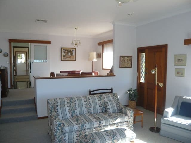 6 Michael Court, CLARE SA 5453, Clare - Thumbnail 5