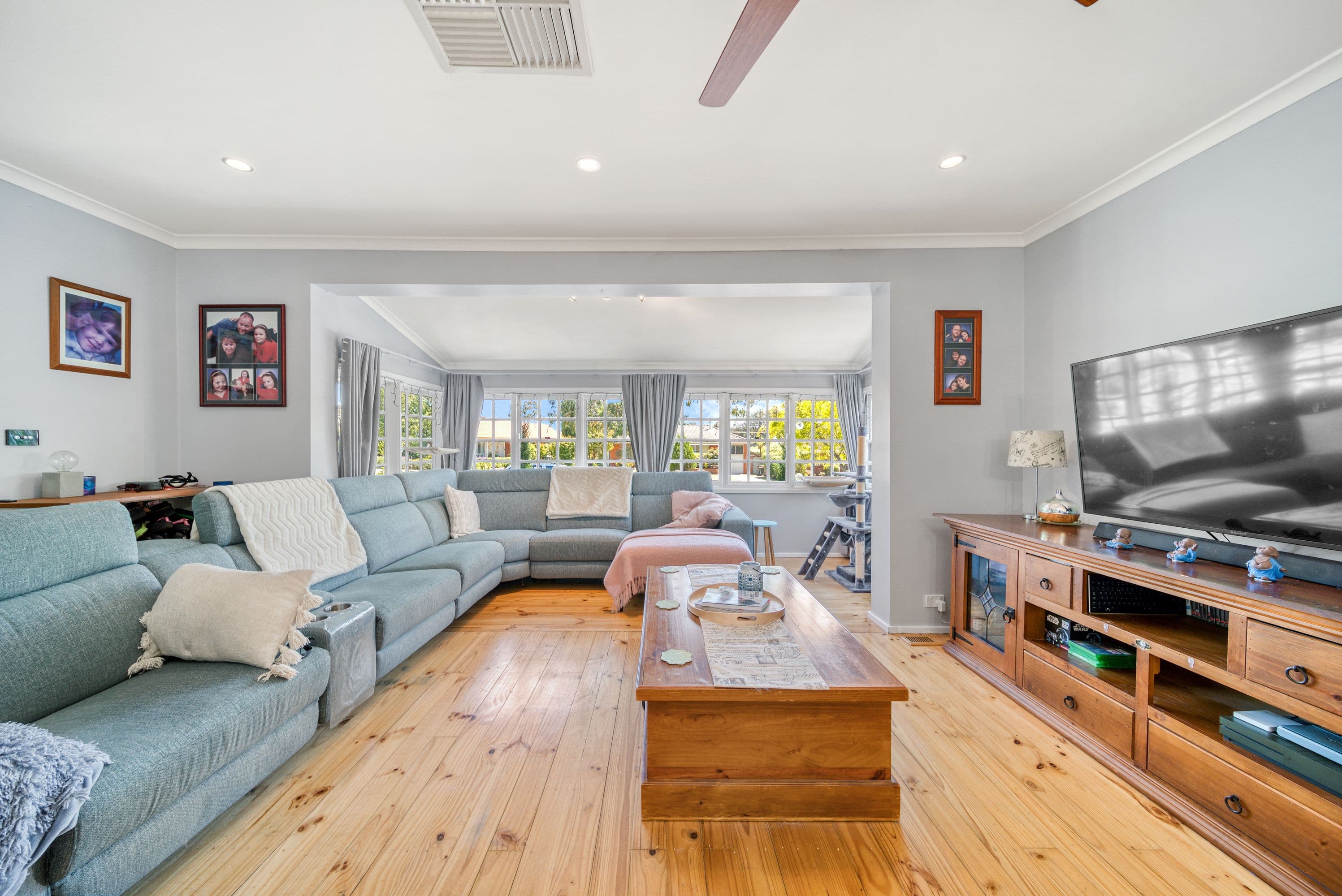 19 Castieau Street, Higgins ACT 2615, Higgins - Thumbnail 2
