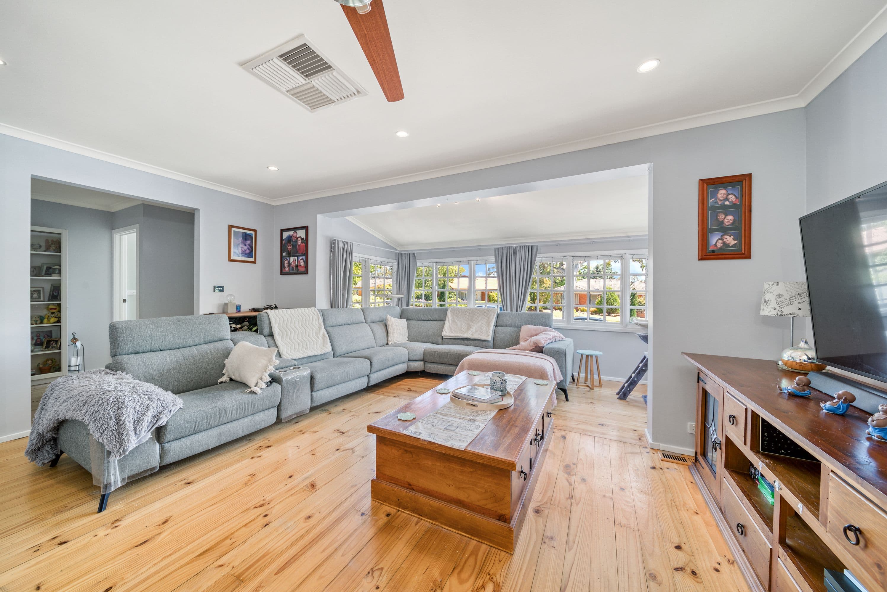 19 Castieau Street, Higgins ACT 2615, Higgins - Thumbnail 3