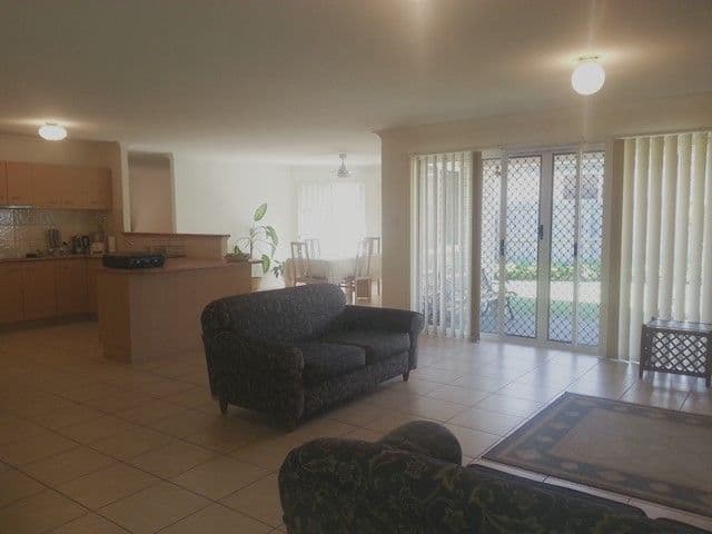 106 Juniper Circuit, STRETTON QLD 4116, Stretton - Thumbnail 4