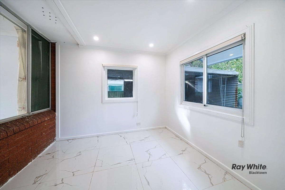 31 KIRKMAN Road, Blacktown NSW 2148, Blacktown - Thumbnail 4