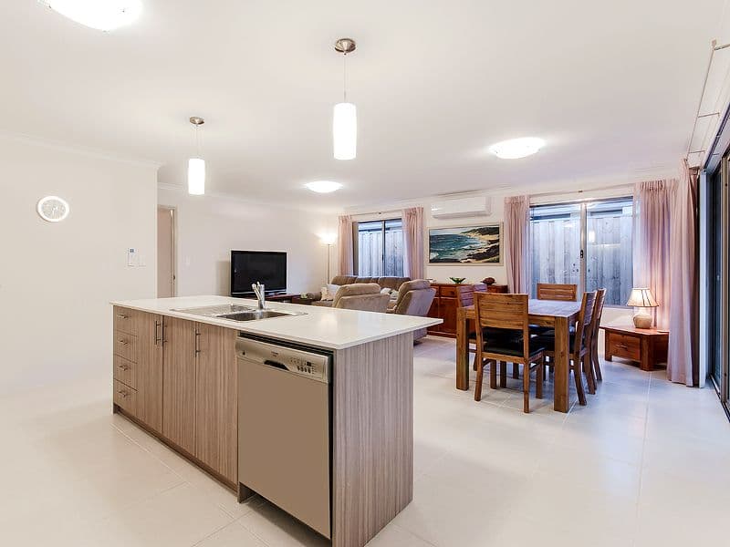 8 Crystal Terrace, Wellard WA 6170, Wellard - Thumbnail 4