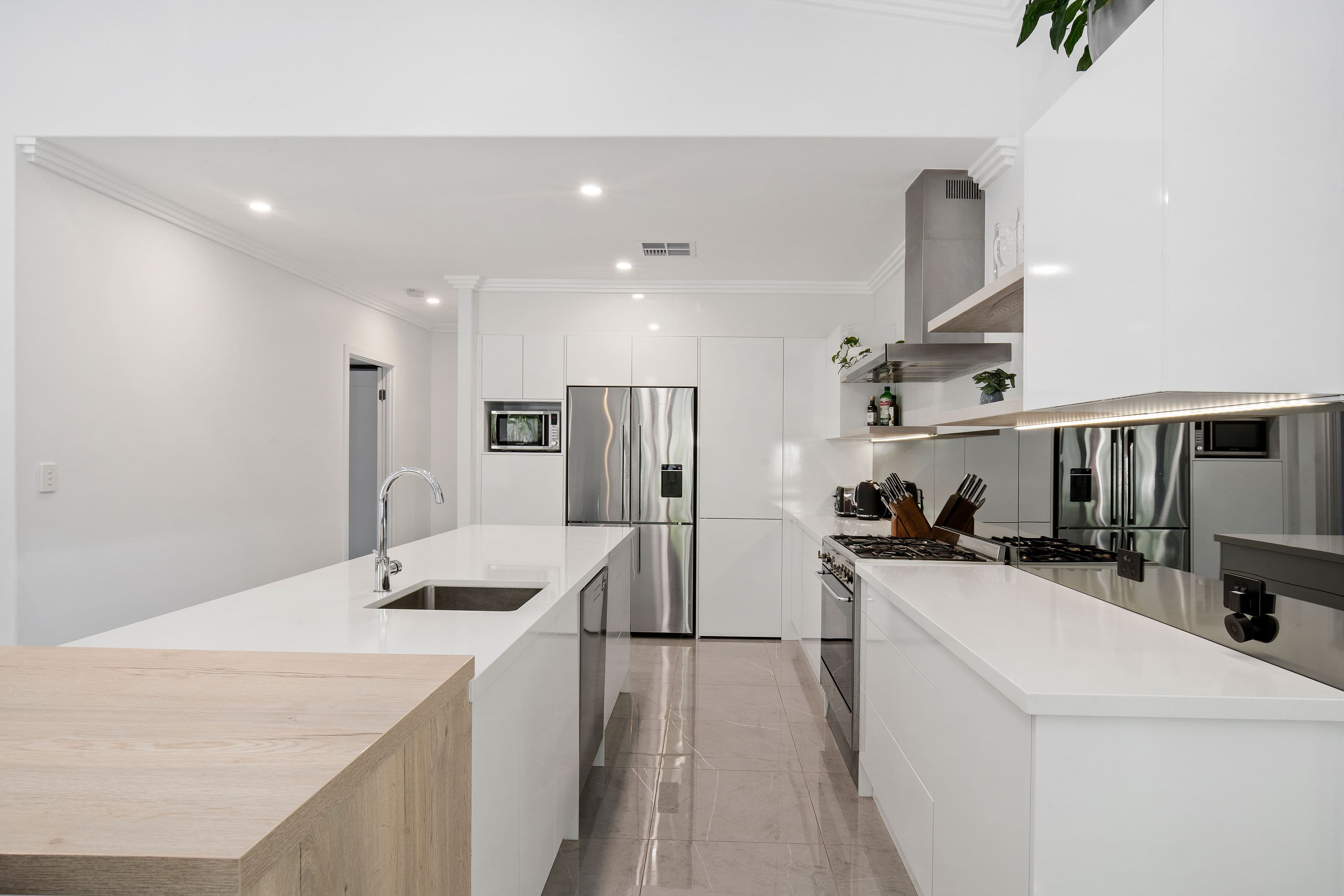4 Corvus Way, Robina QLD 4226, Robina - Thumbnail 5