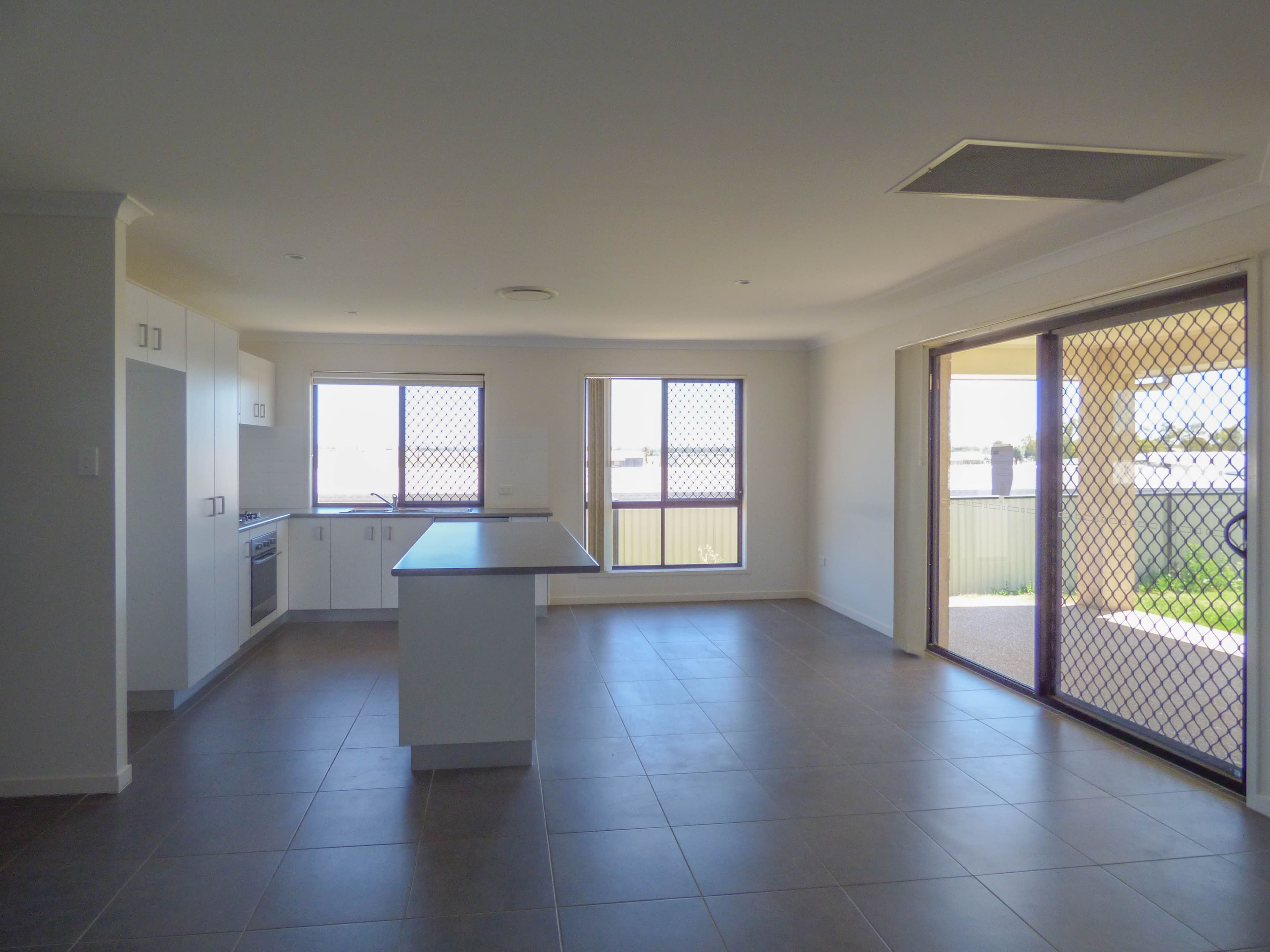 9 Wheeler Drive, Roma QLD 4455, Roma - Thumbnail 5