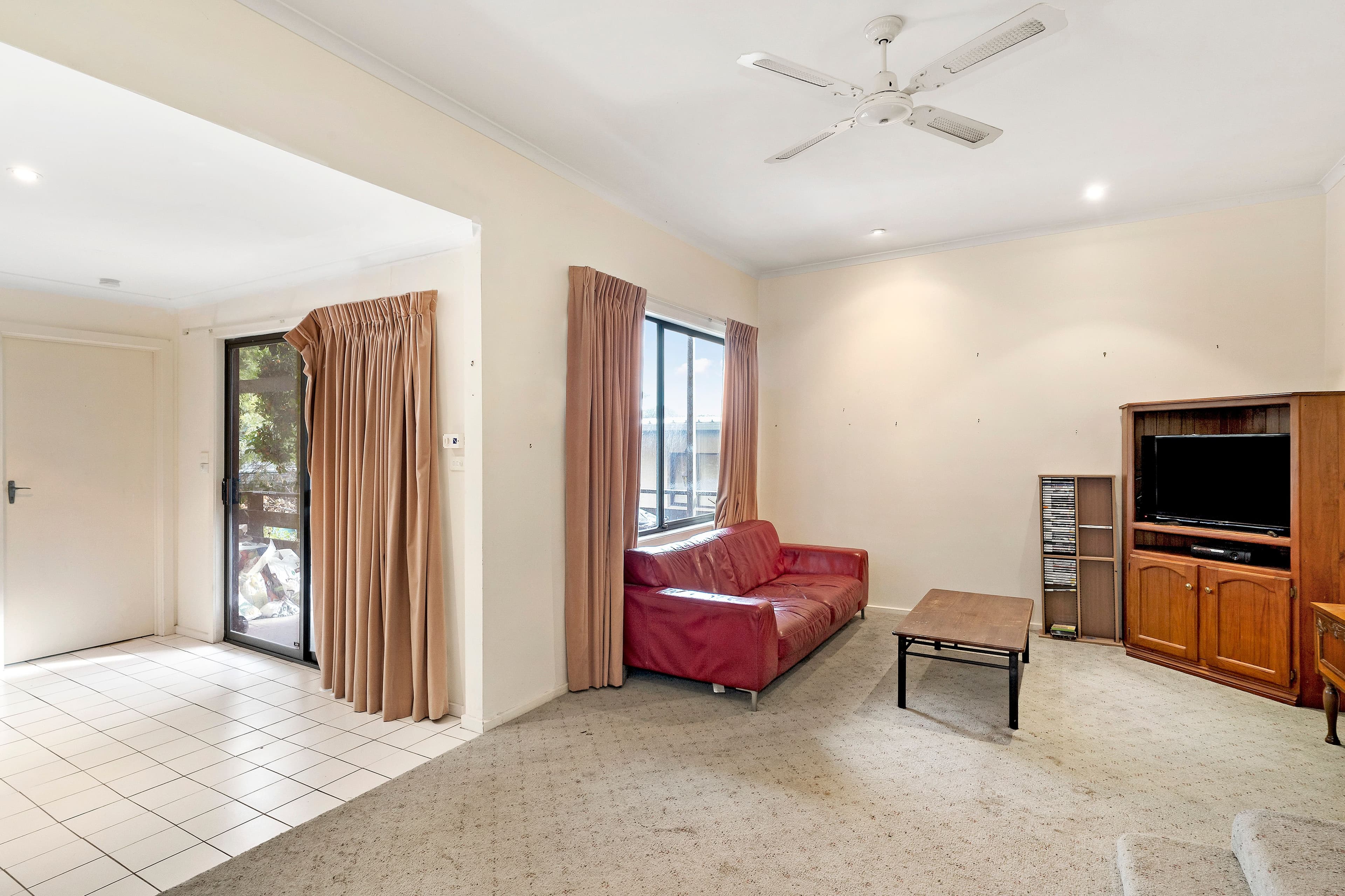 2 Nioka Street, Chadstone VIC 3148, Chadstone - Thumbnail 2