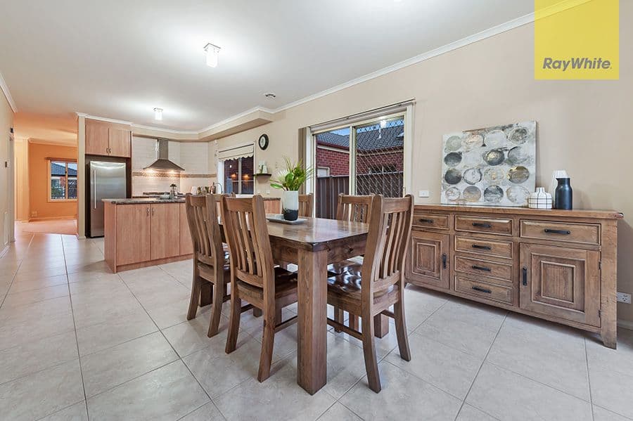 11 Woodbine Close, Lisarow, Lisarow - Thumbnail 3
