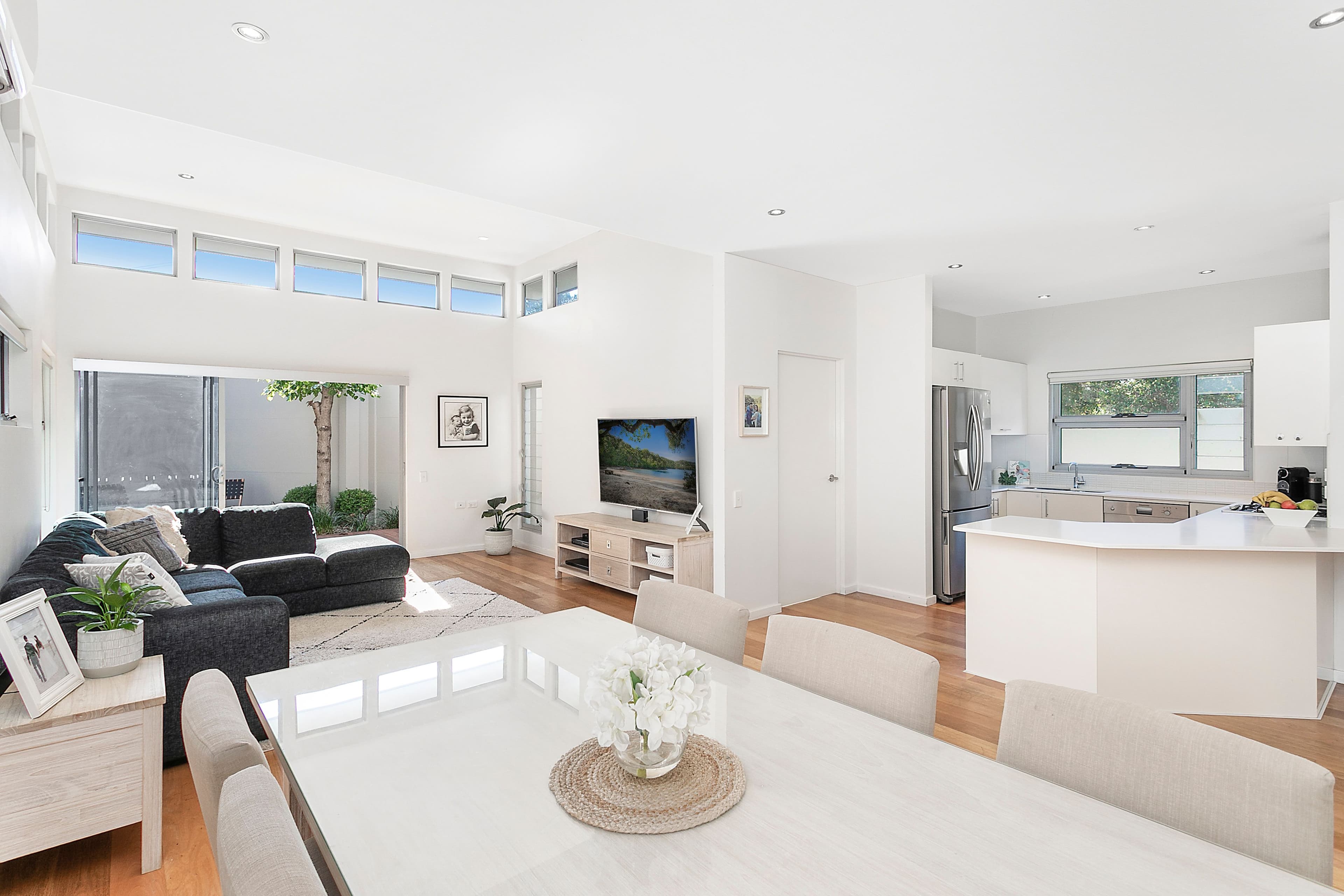 9 Fenton Avenue, Caringbah NSW 2229, Caringbah - Thumbnail 2