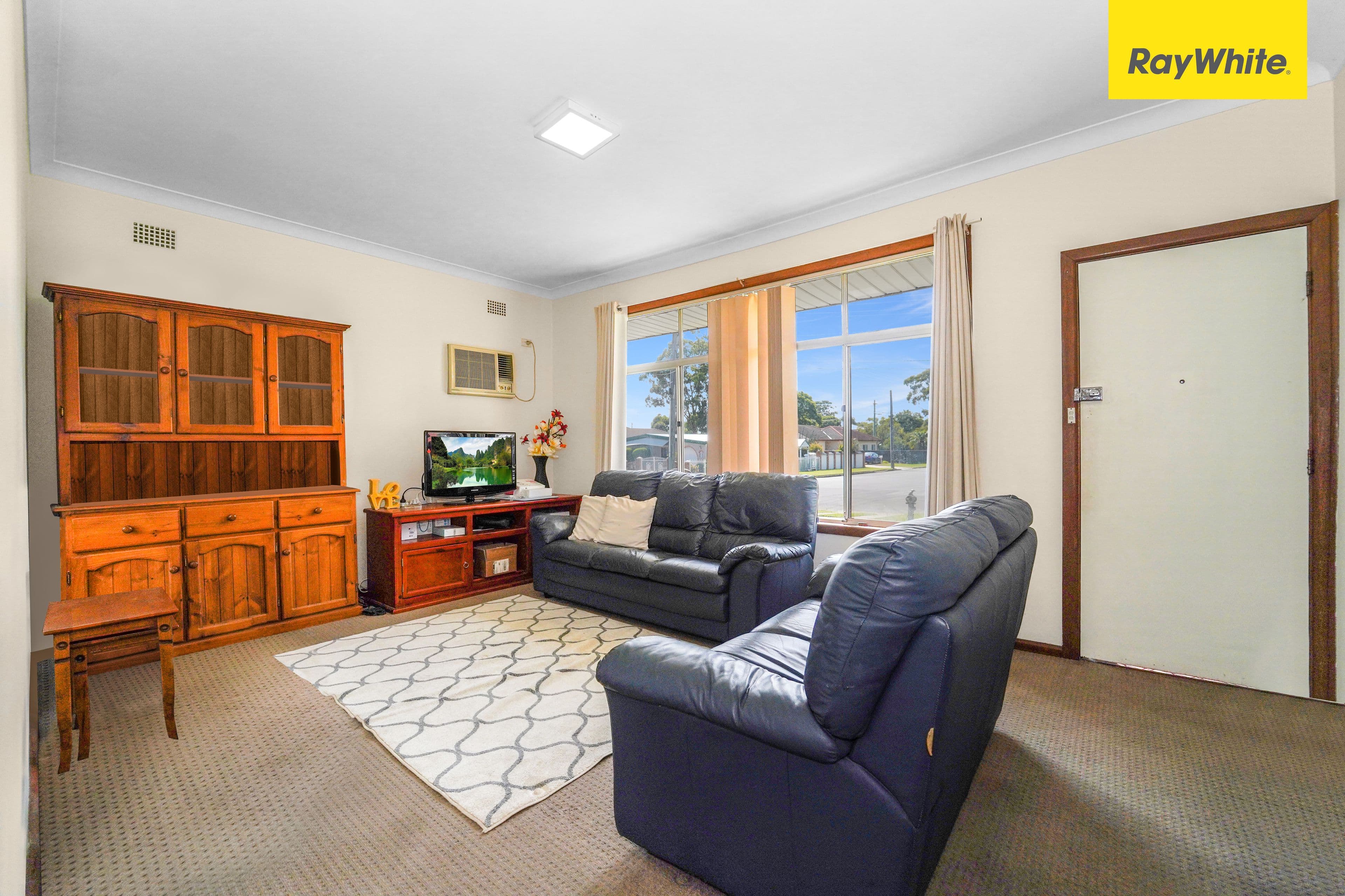 8 Bailey Place, Blacktown NSW 2148, Blacktown - Thumbnail 2