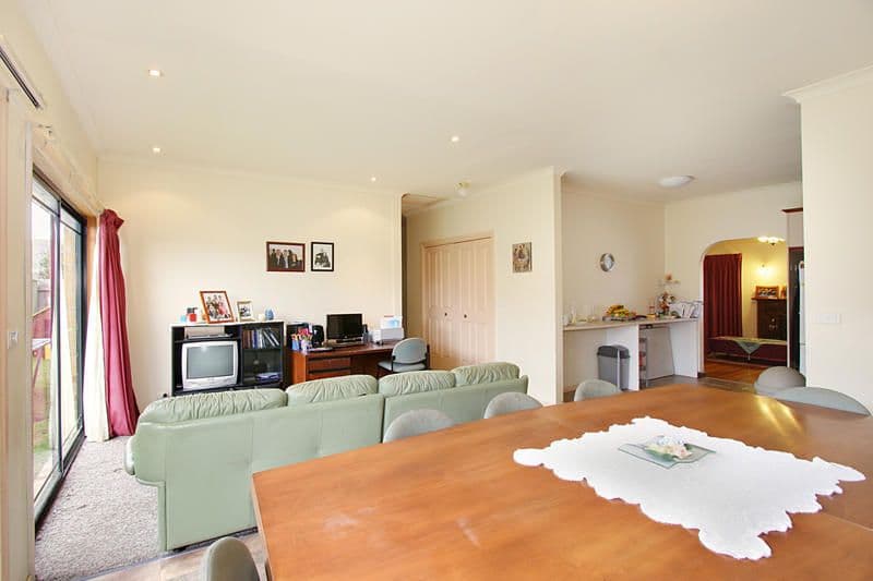 20 Eulinga Road, CLARINDA VIC 3169, Clarinda - Thumbnail 4