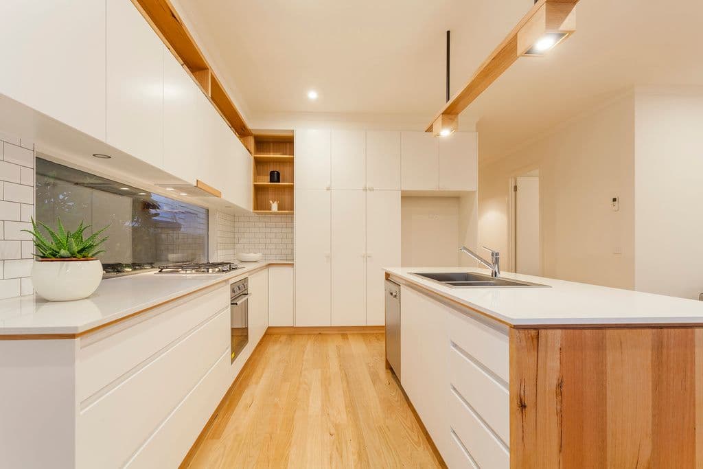 30 Crofton Street, GEELONG WEST VIC 3218, Geelong West - Thumbnail 6