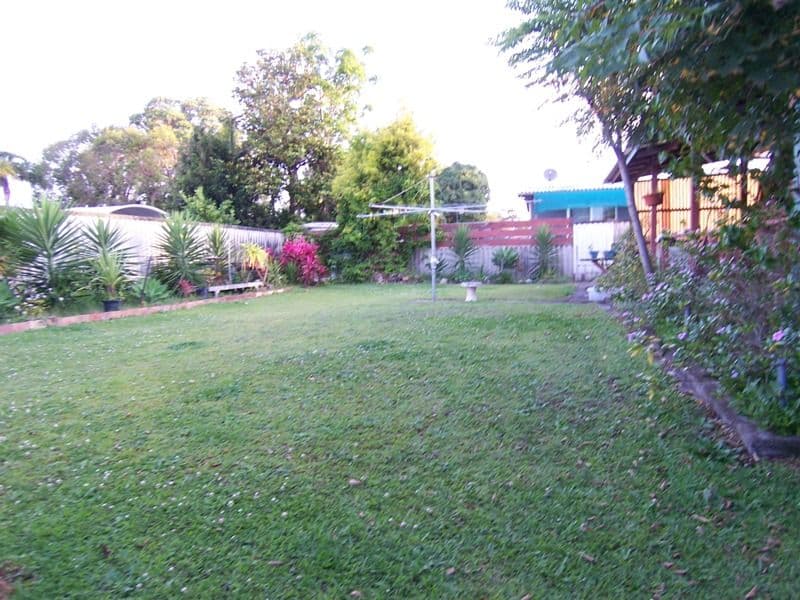9 Morala Avenue, BIGGERA WATERS QLD 4216, Biggera Waters - Thumbnail 2