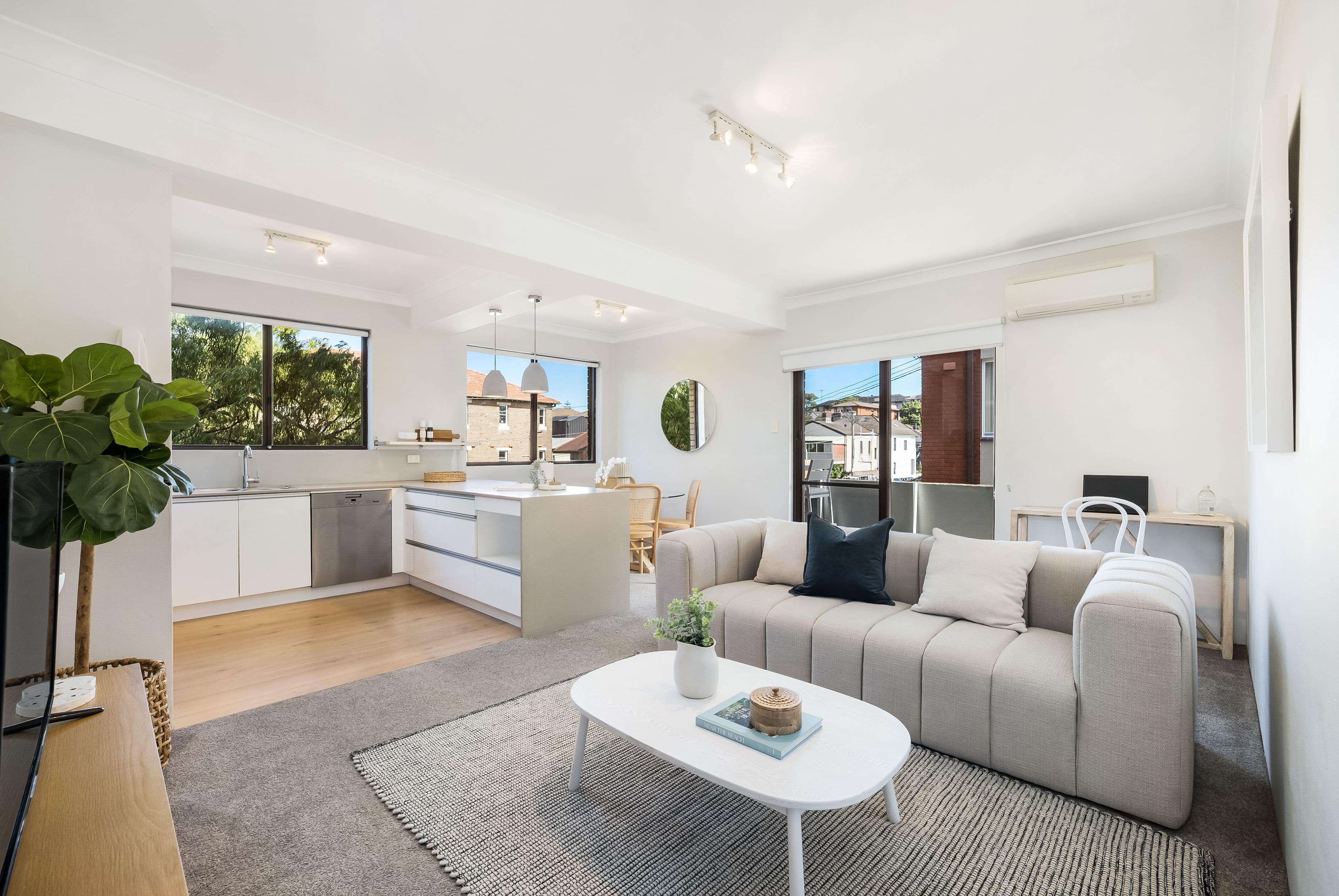 92 Mount Street, Coogee NSW 2034, Coogee - Thumbnail 2