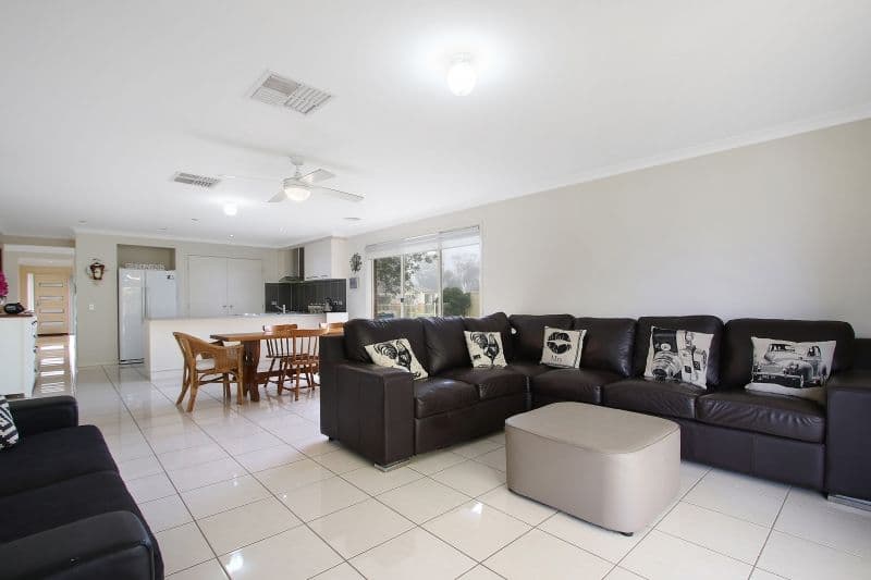 44 McBean Street, Culcairn NSW 2660, Culcairn - Thumbnail 2