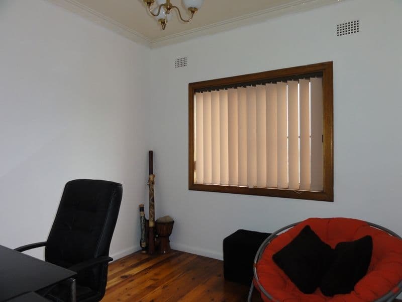86 Barina Avenue, LAKE HEIGHTS NSW 2502, Lake Heights - Thumbnail 6
