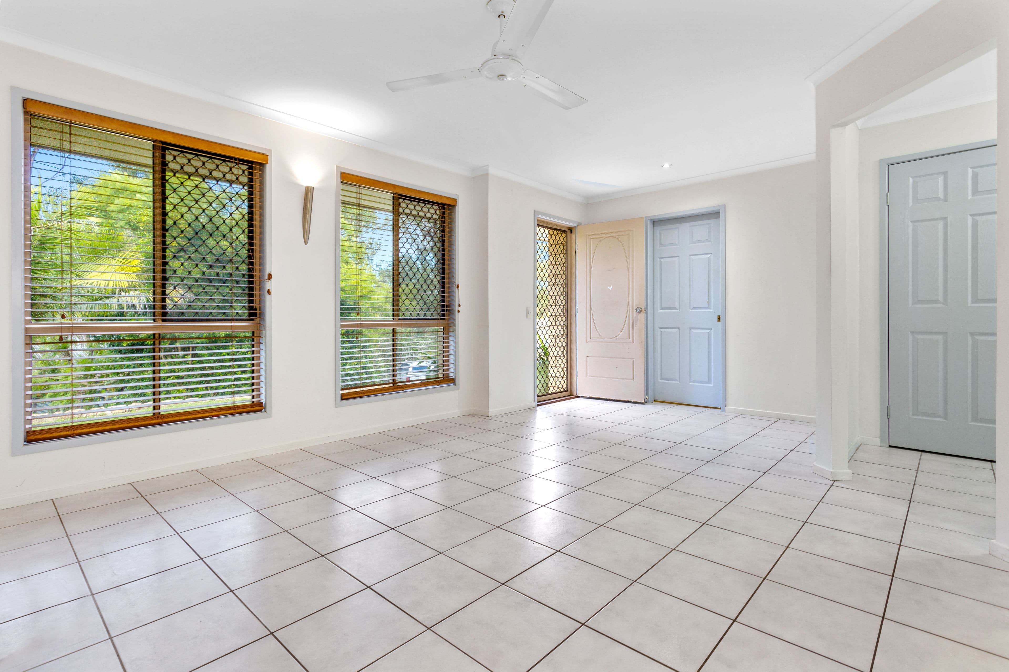9 Redgum Court, Bellbird Park QLD 4300, Bellbird Park - Thumbnail 2