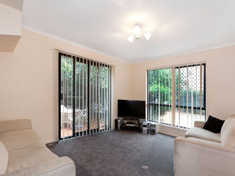 7 Curtis Street, NORMAN PARK QLD 4170, Norman Park - Thumbnail 3