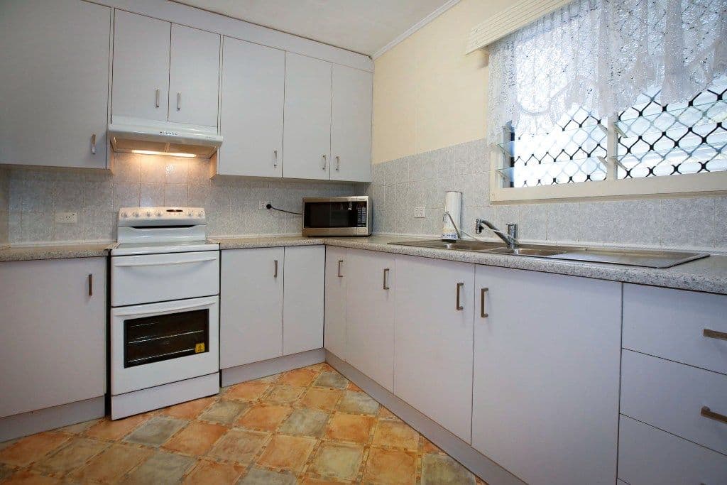 186 Charles Street, Cranbrook QLD 4814, Cranbrook - Thumbnail 3