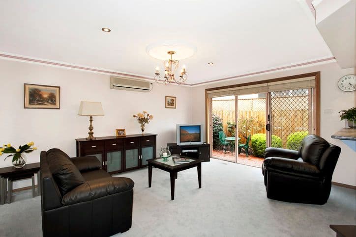 18 Elizabeth Street, DONCASTER EAST VIC 3109, Doncaster East - Thumbnail 2