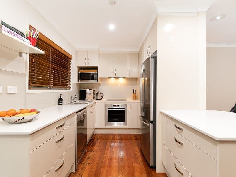 5 Camden Court, Arana Hills QLD 4054, Arana Hills - Thumbnail 2