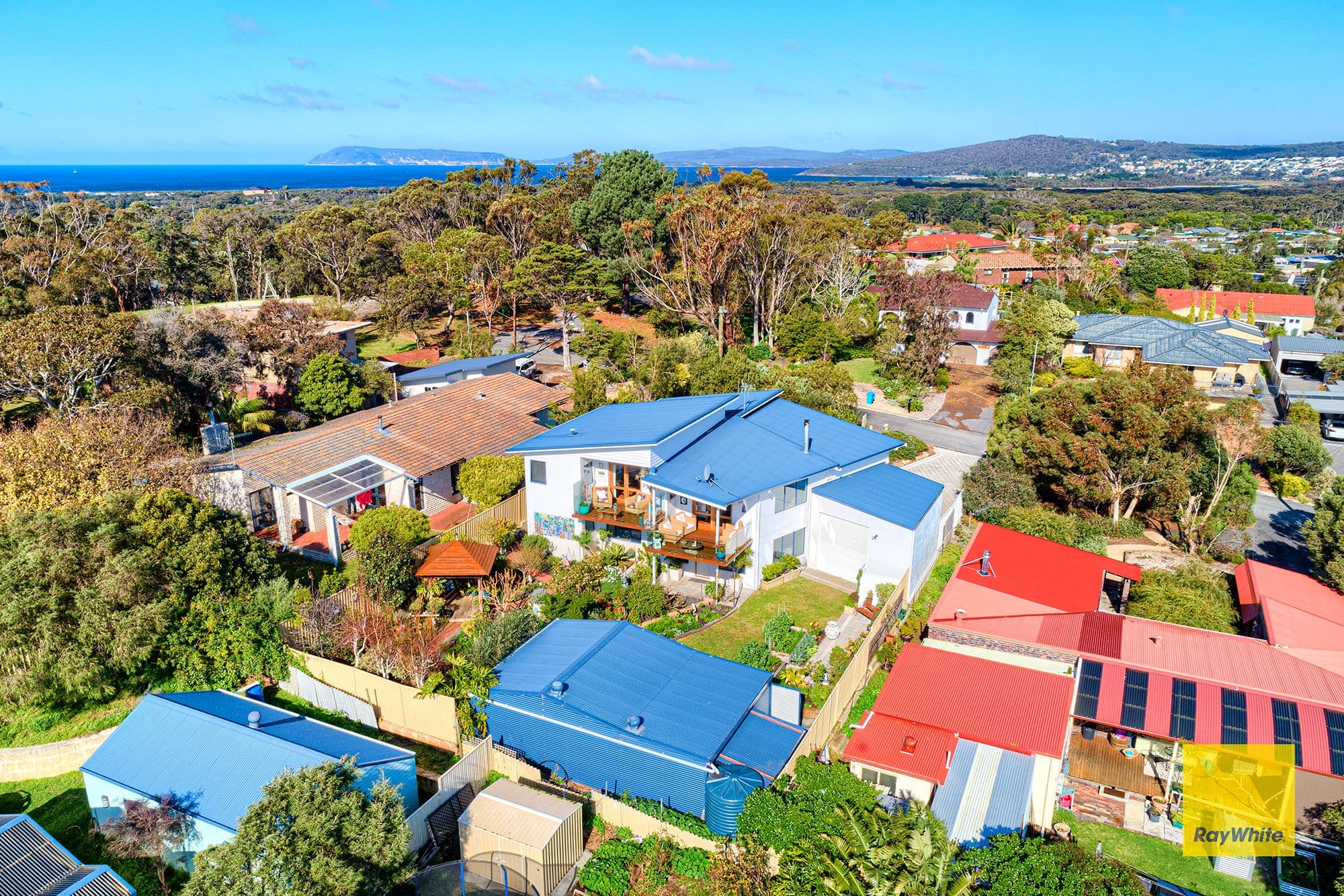 9 Breaksea Crescent, Collingwood Heights WA 6330, Collingwood Heights - Thumbnail 4