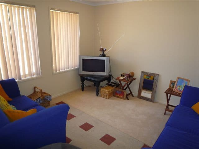 1 Dunbarton Street, WINDSOR GARDENS SA 5087, Windsor Gardens - Thumbnail 2