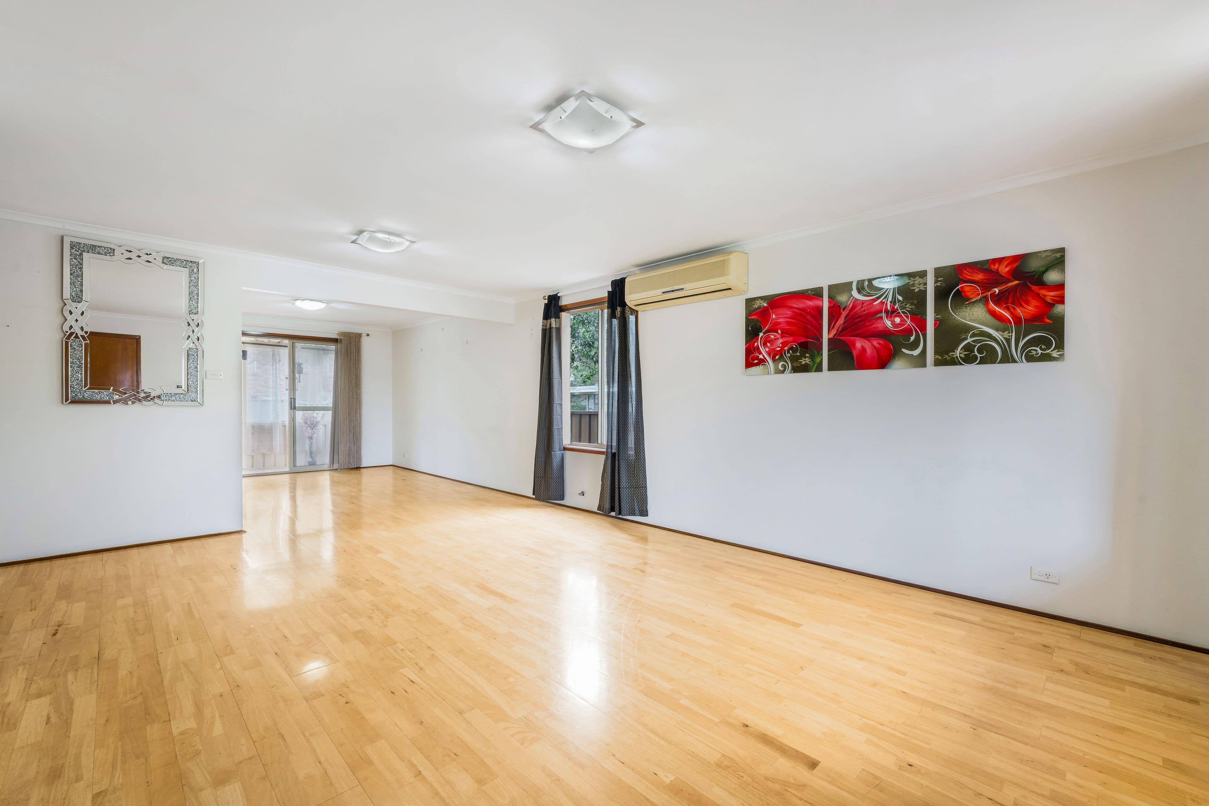 18B Tulloch Close, Casula NSW 2170, Casula - Thumbnail 3