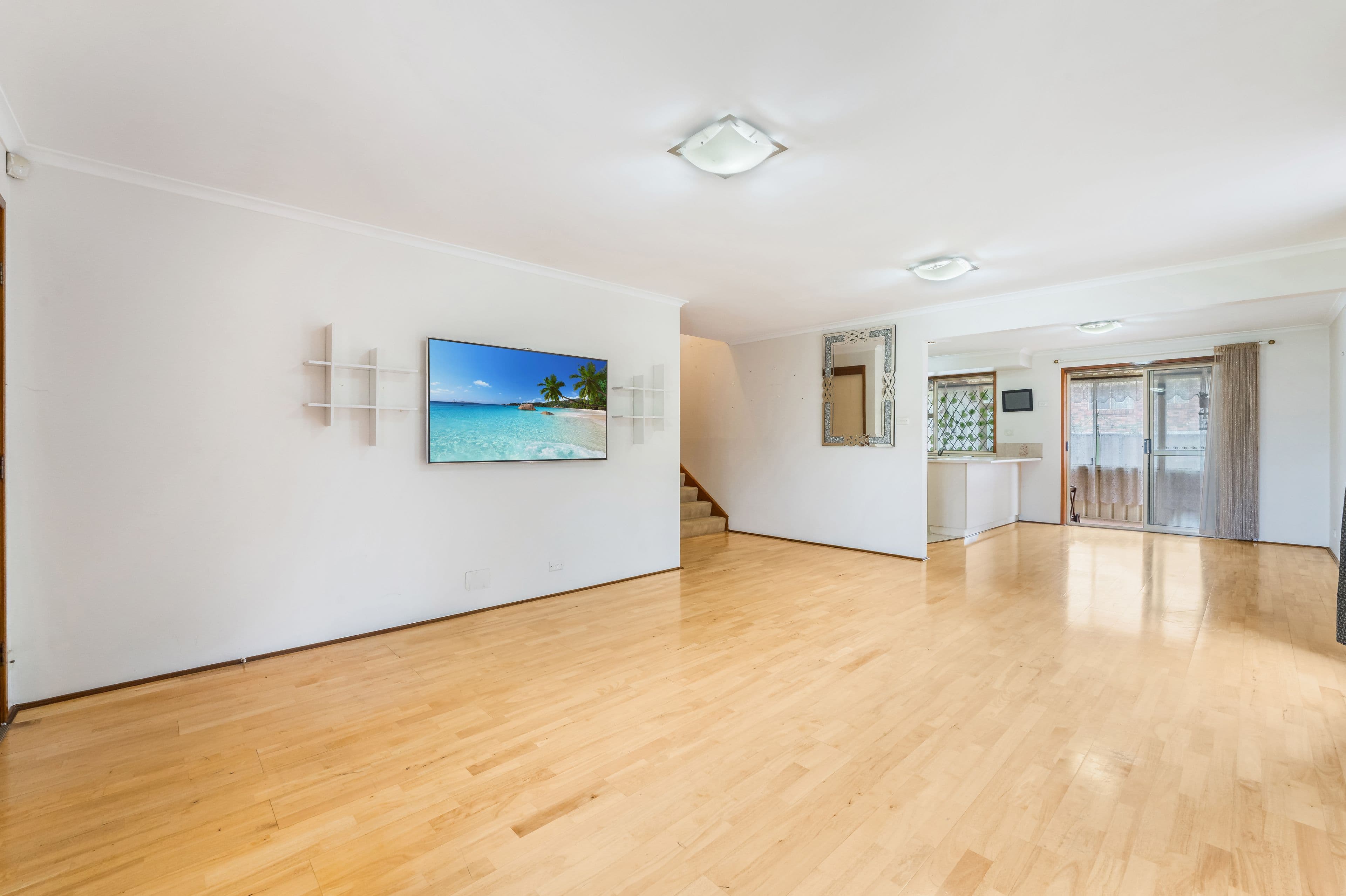 18B Tulloch Close, Casula NSW 2170, Casula - Thumbnail 4