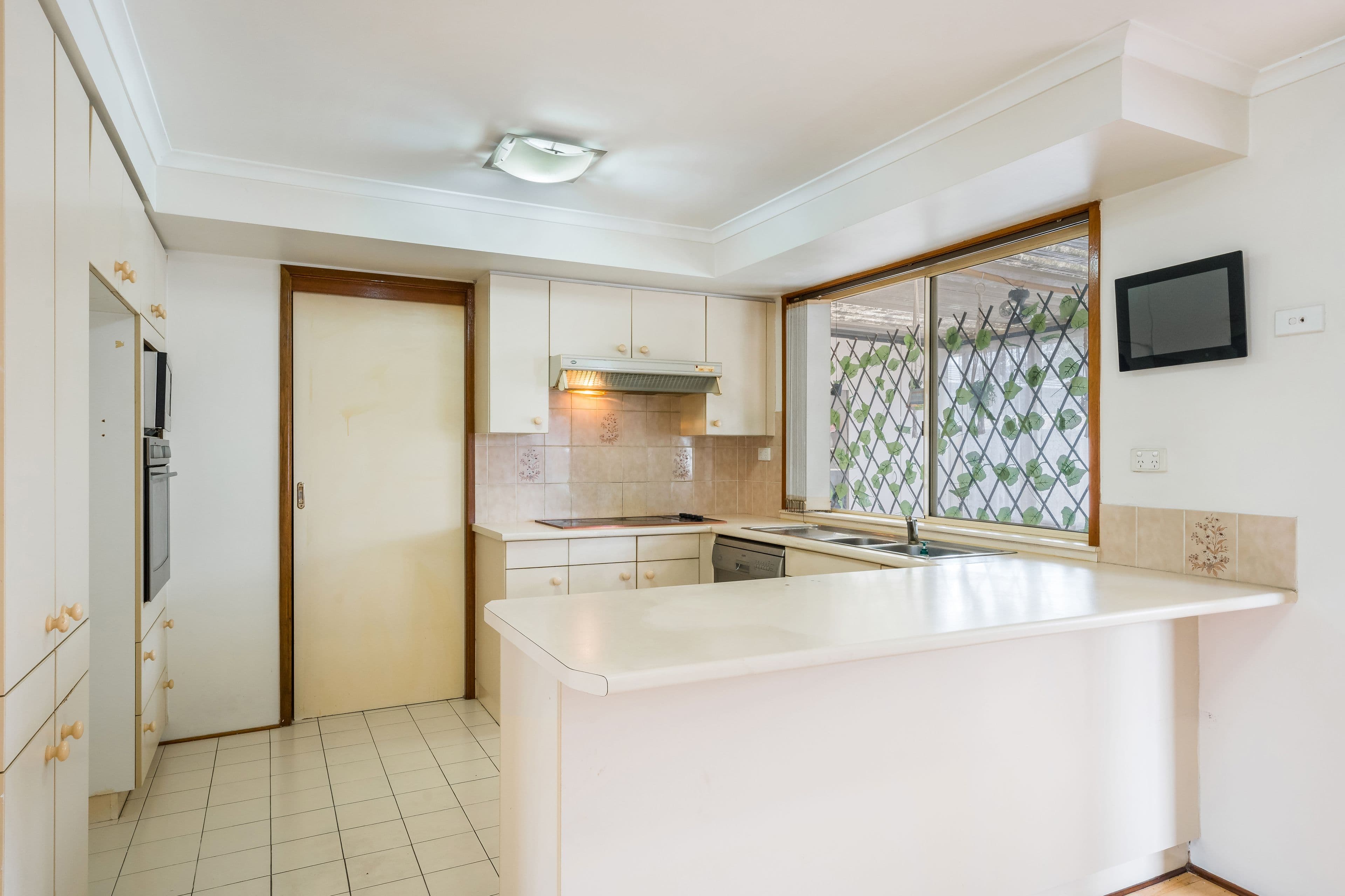 18B Tulloch Close, Casula NSW 2170, Casula - Thumbnail 7