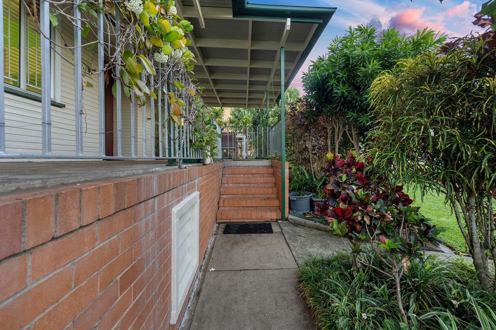 9 Hillgrove Street, Upper Mount Gravatt QLD 4122, Mount Gravatt East - Thumbnail 4